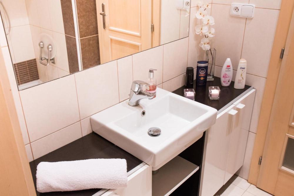 Ferienwohnung In The Hearth Of The City Centre, Old Town Square - 3Min Prag Exterior foto